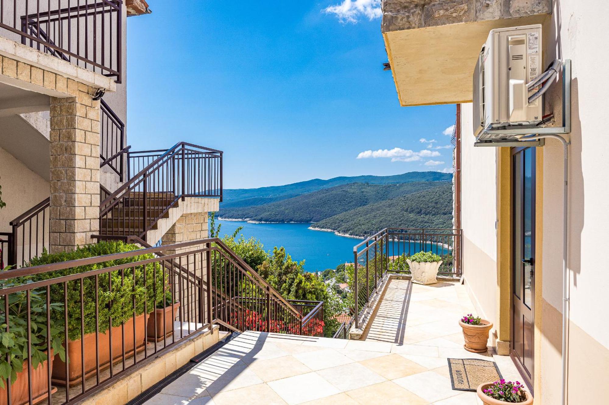 Appartement Ladym à Rabac Extérieur photo