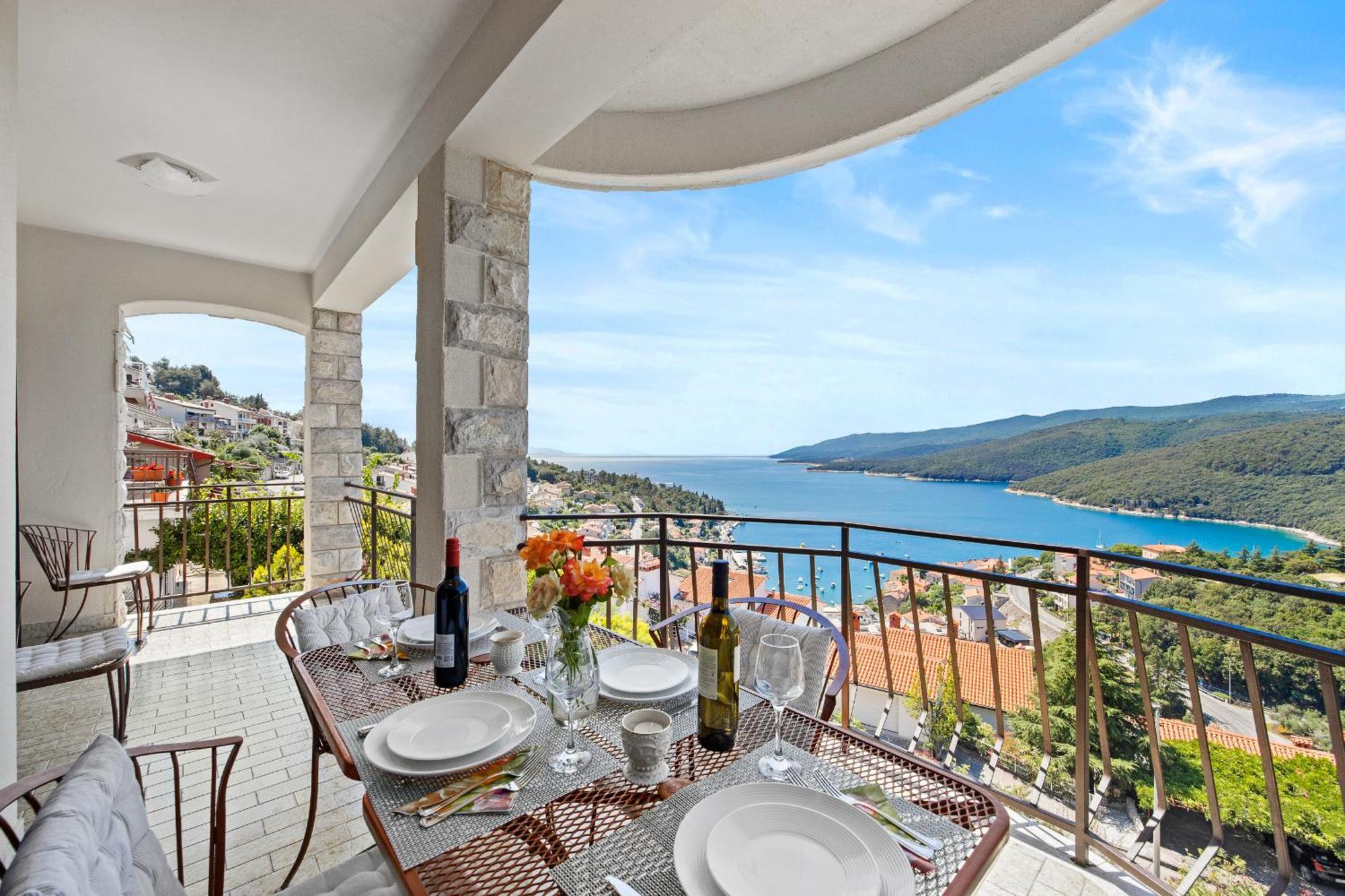 Appartement Ladym à Rabac Extérieur photo