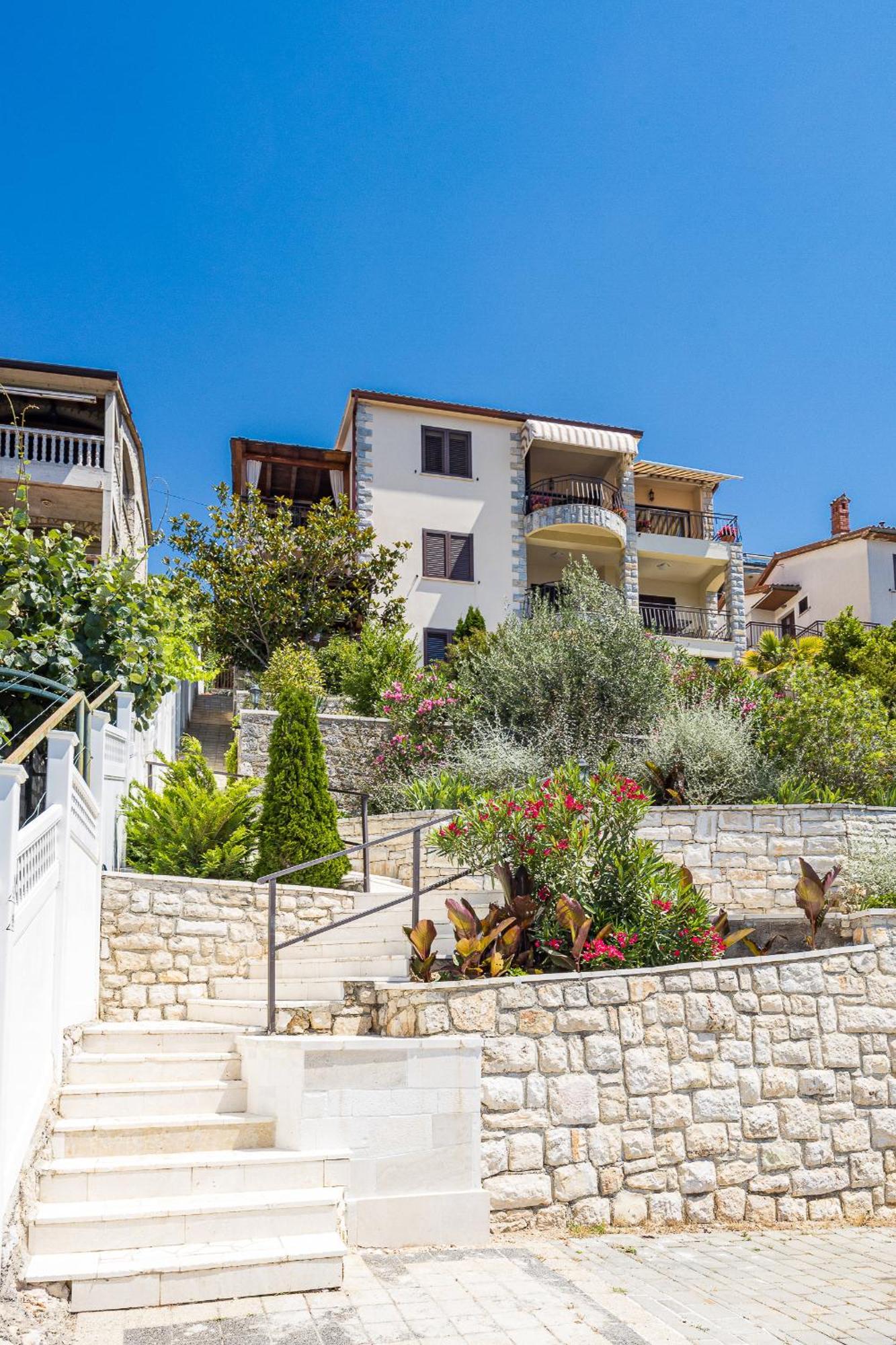 Appartement Ladym à Rabac Extérieur photo