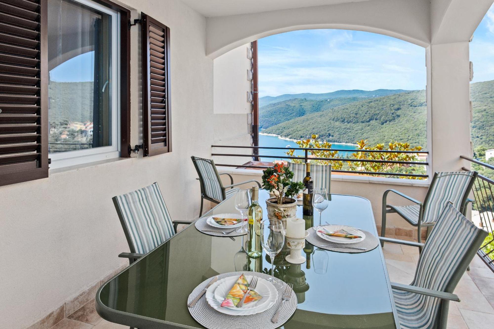 Appartement Ladym à Rabac Extérieur photo